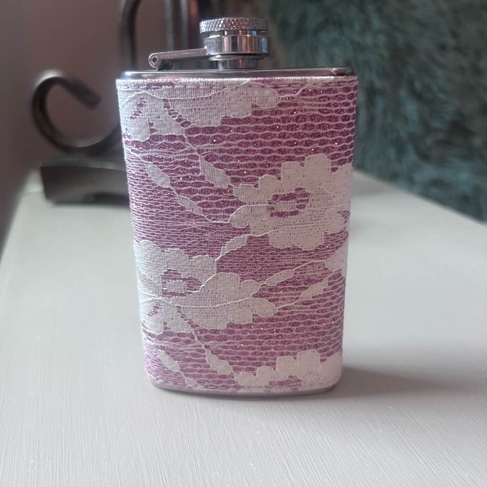 Icing by Claire’s Flask